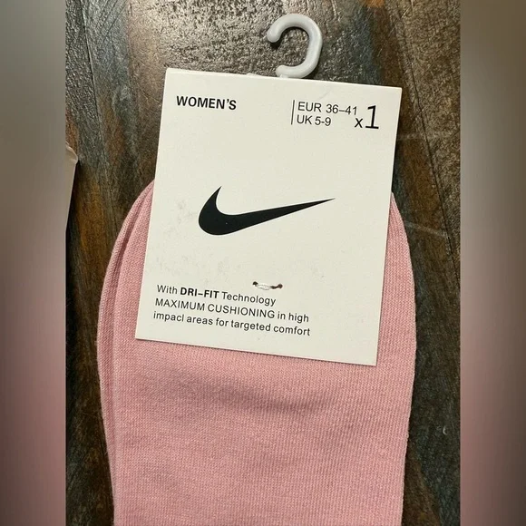 Nike Women’s Dri-FIT Cushioned Socks White & Pink NWT (2 PAIR) - Picture 2 of 3